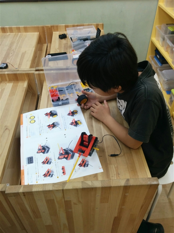 ヒューマンアカデミーロボット教室体験