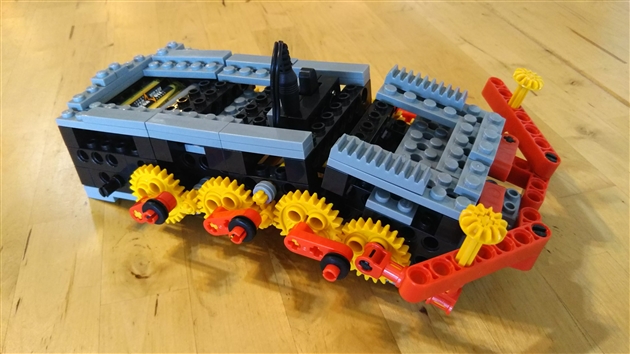 鳥山樹 ダンゴ虫ロボ